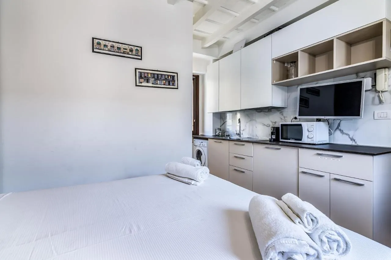 Morimondo Studio Apartment Milán